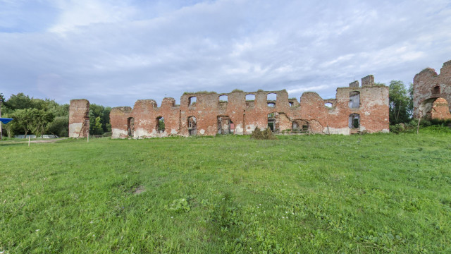 In the center of the castle blockhouse