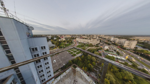 Roof, view of the street. Shevchenko, Lower pond, Moscow Ave, Stadium