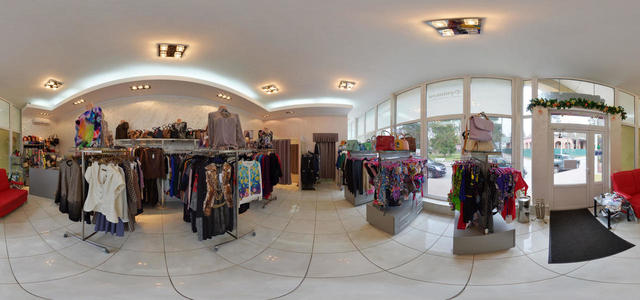Clothes boutique Button on Lenin street in Svetlogorsk