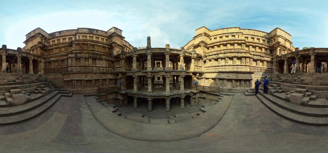 Well of the Queen's Steps. India