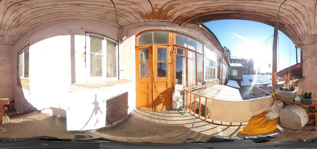 Крыльцо