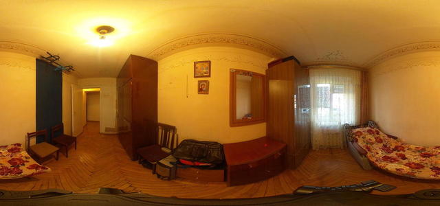 R0010348
