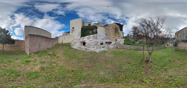 Domus de Janas dell'Orto del Beneficio Parrocchiale - Sennori (SS)