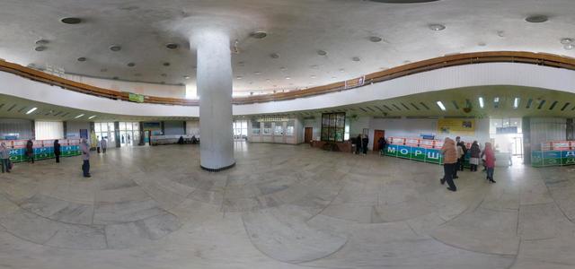 внутри