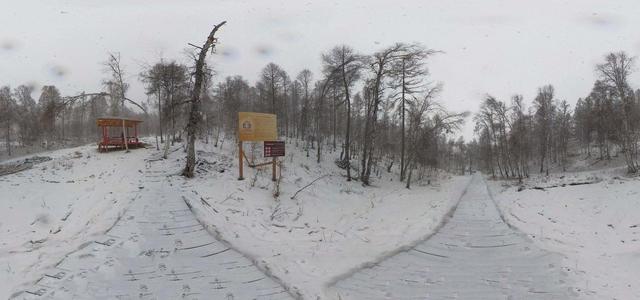 Тропа ведущая к монументу