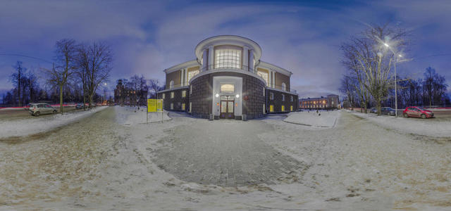 Entrance from the street