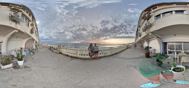 PXL 20250825 191916270.PHOTOSPHERE