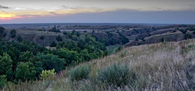 panoramic-view-beautiful-landscape-with-mountain-ranges-sunset-sky