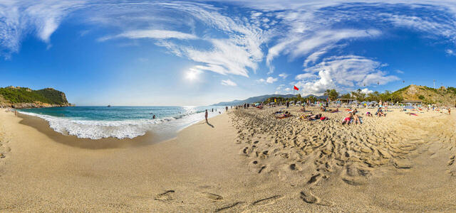 Türkiye. Alanya. Damlatas beach.