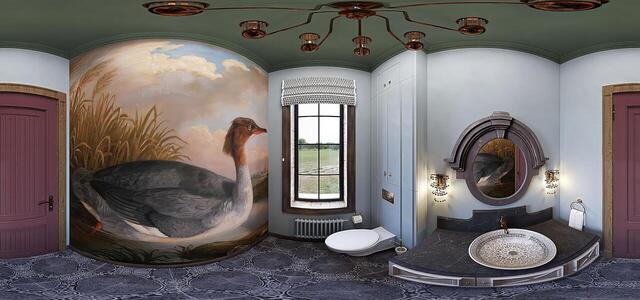 Guest bathroom 1
