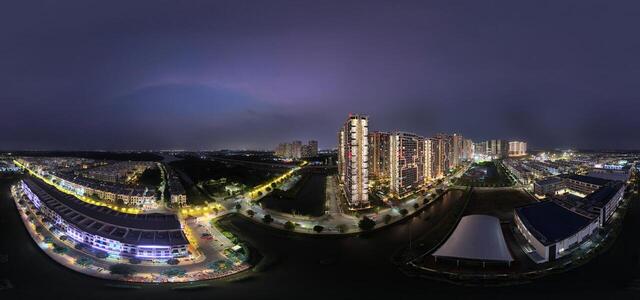 06 Куланд 0916.767.090 The Opus One Vinhomes Grand Park Ban Đêm (3)