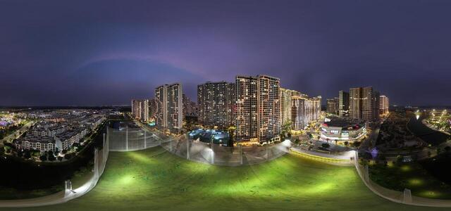 06 Куланд 0916.767.090 The Opus One Vinhomes Grand Park Ban Đêm (2)