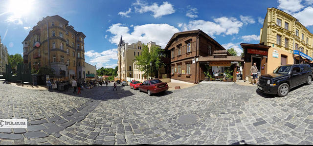 Андріївський узвіз у Києві. Андрееевский спуск в Киеве. Andreevsky descent in Kiev