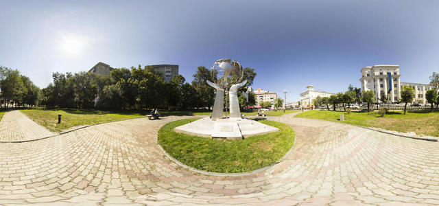 Памятник "Руки мира" 