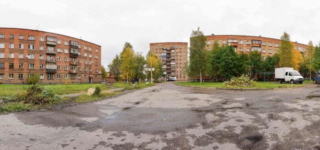 Dzerzhinsky Street. Near Dzerzhinsky, 21a (2)