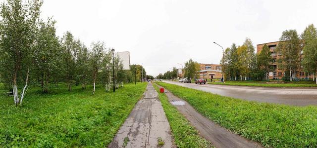 Улица Мира. Рядом администрация