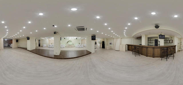 Bar back