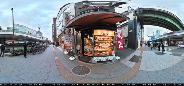 Aleta S2C 360 camera - street, japanese store