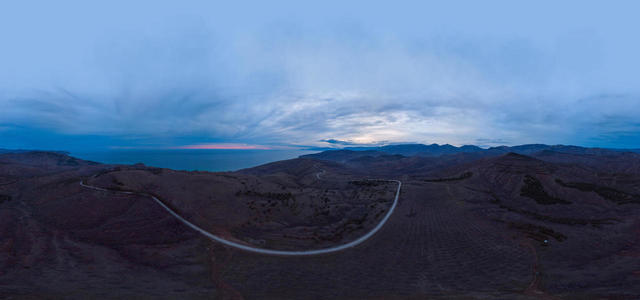 dolina-ohotnikov-360-21-2-1-5-ev-10k-1737-LR Pano + sky