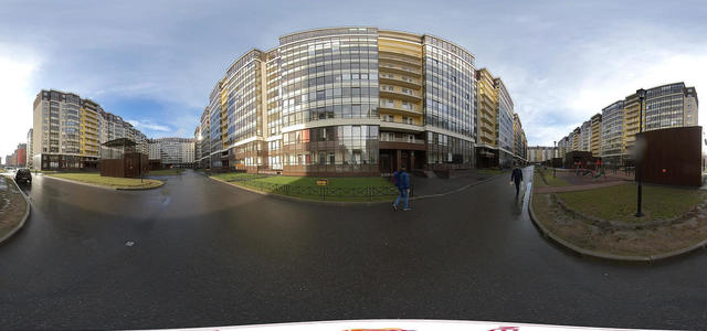 10. YARD ENTRANCE SIDE 3