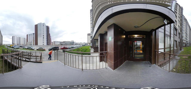 07 STREET ENTRANCE