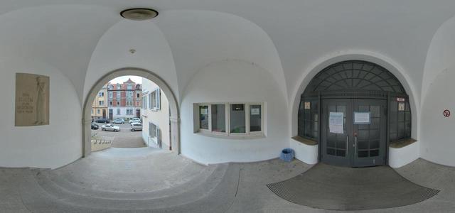 [C] Haupteingang Architektur und Bauingenieurwesen