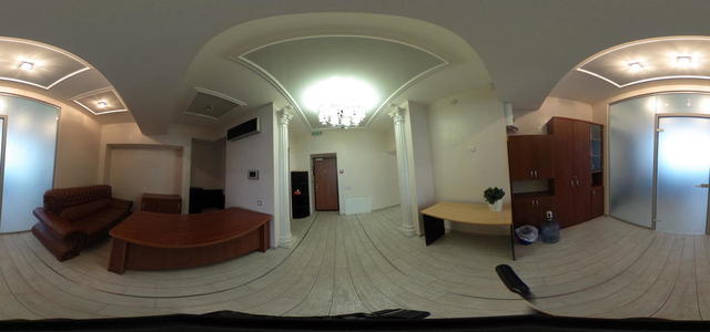 R0011279[1]
