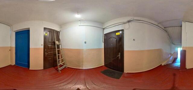 Квартира з дизайнерським ремонтом в центрі міста