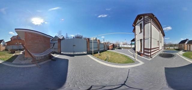 Courtyard 3
