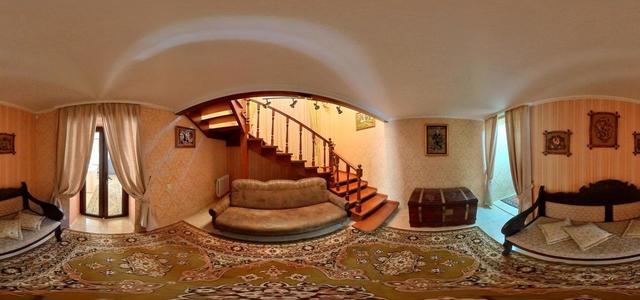 1st floor living room