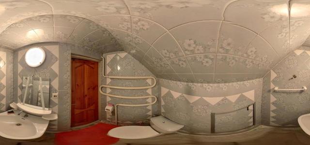 Bathroom 2nd floor