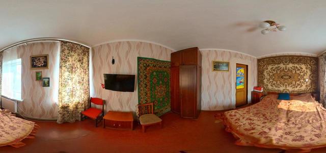 2 houses 1 room