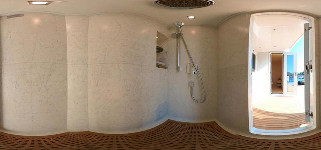 Bathroom Upper Deck