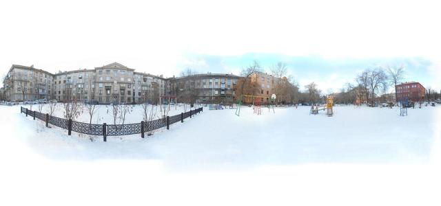 ul. Gorky - Leningrad. Yard.
