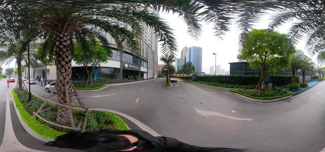 Trước cửa hầm S3 và sảnh S3