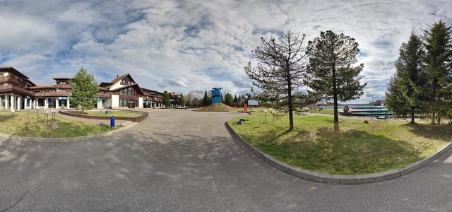 PXL 20210429 163240635.PHOTOSPHERE