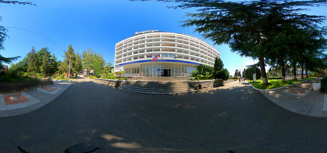 Вход